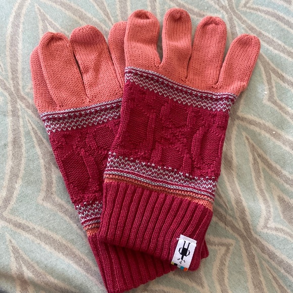 Smartwool Accessories - Smartwool size Large womens gloves
